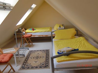 Schlafen auf dem Dachboden - Zwei Betten